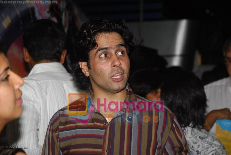 Aman Verma at Get Smart Premiere in Fame on 18th June 2008