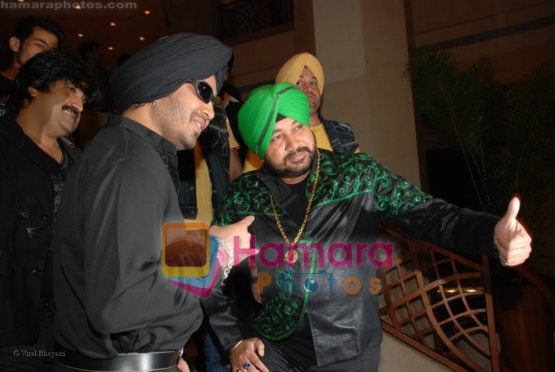 Mika Singh, Daler Mehndi at the music launch of Singh is King in Enigma on June 26th 2008