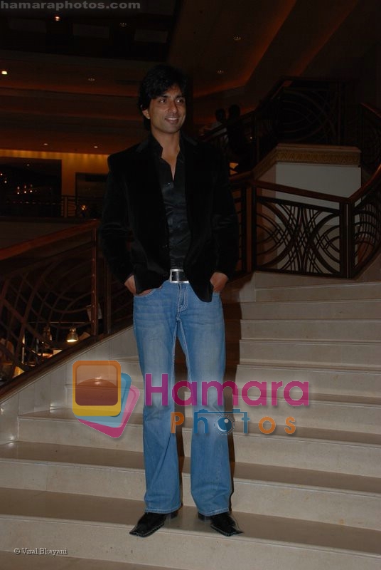 Sonu Sood at the music launch of Singh is King in Enigma on June 26th 2008