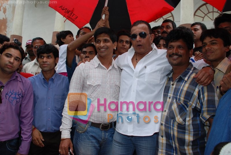 Mithun Chakraborty on the last day of shoot of Chal Chalein in Film City on June 29th 2008