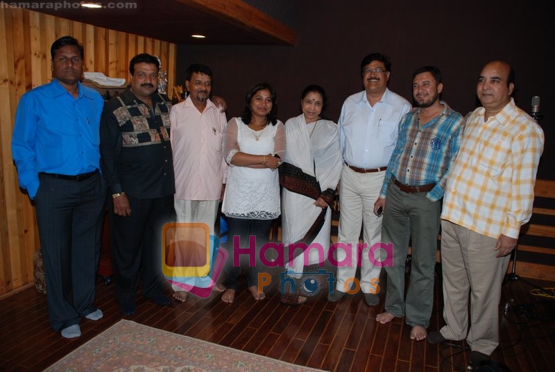 Asha Bhosle records with Priyanka Chorpra's dad Ashock Chopra in Mhada on July 3rd 2008