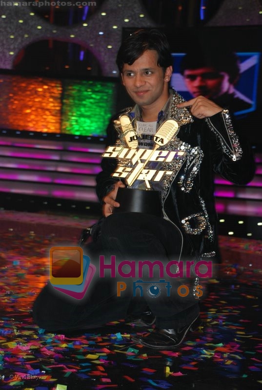 Rahul Vaidya at the finals of Jo Jeeta Wohi Superstar on July 12th 2008 