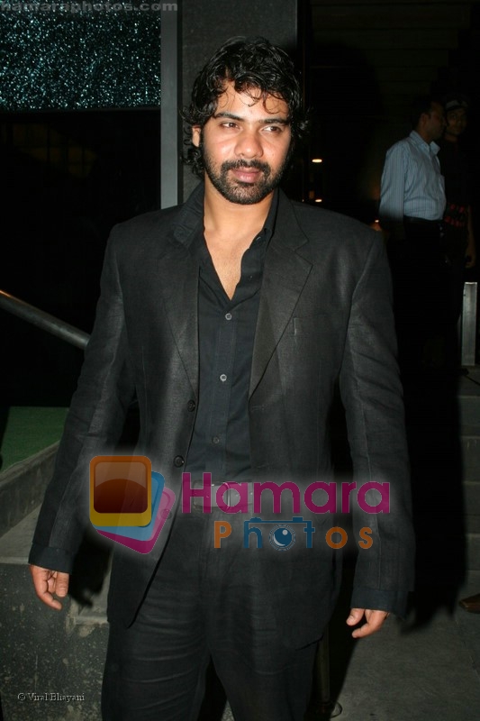 Shabbir Ahluwalia at the launch of Cest La Vie in  Bandra on 18th July 2008