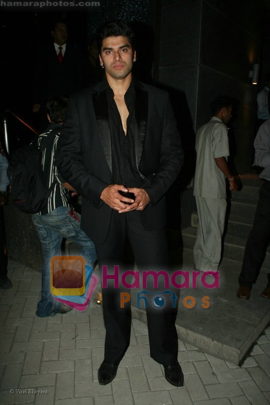 Nikitin Dheer at the launch of Cest La Vie in  Bandra on 18th July 2008