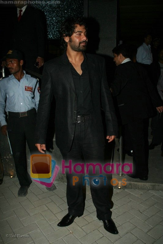 Shabbir Ahluwalia at the launch of Cest La Vie in  Bandra on 18th July 2008
