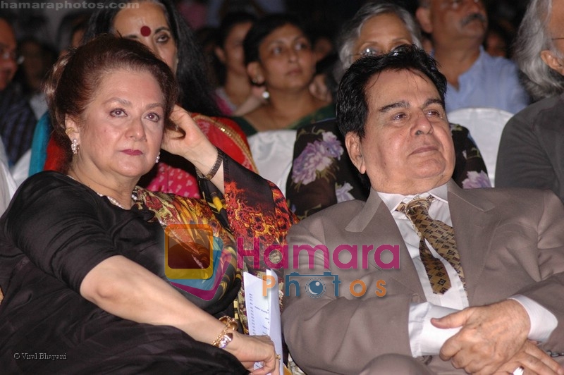 Saira Banu, Dilip Kumar at Whistling Woods convocation ceremony in Film City on 18th July 2008