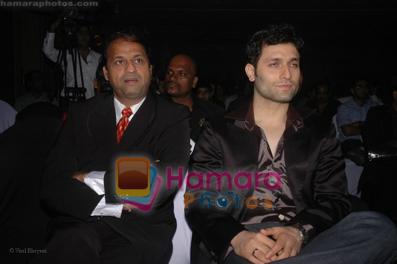 Shiney Ahuja at Apollo Tyres promotional event in Fun on 18th July 2008