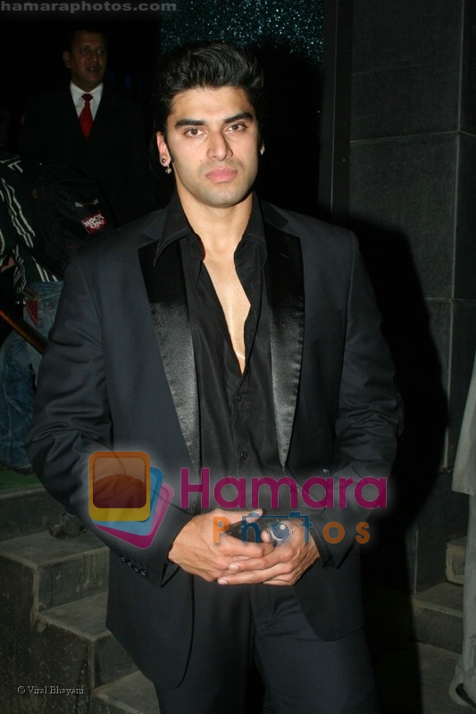 Nikitin Dheer at the launch of Cest La Vie in  Bandra on 18th July 2008