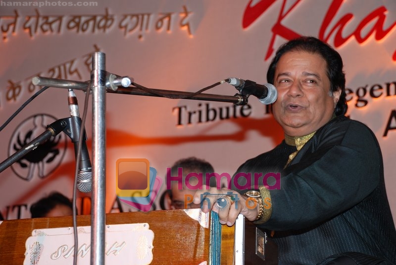 Anup Jalota at Khazana concert in Trident on July 25th 2008