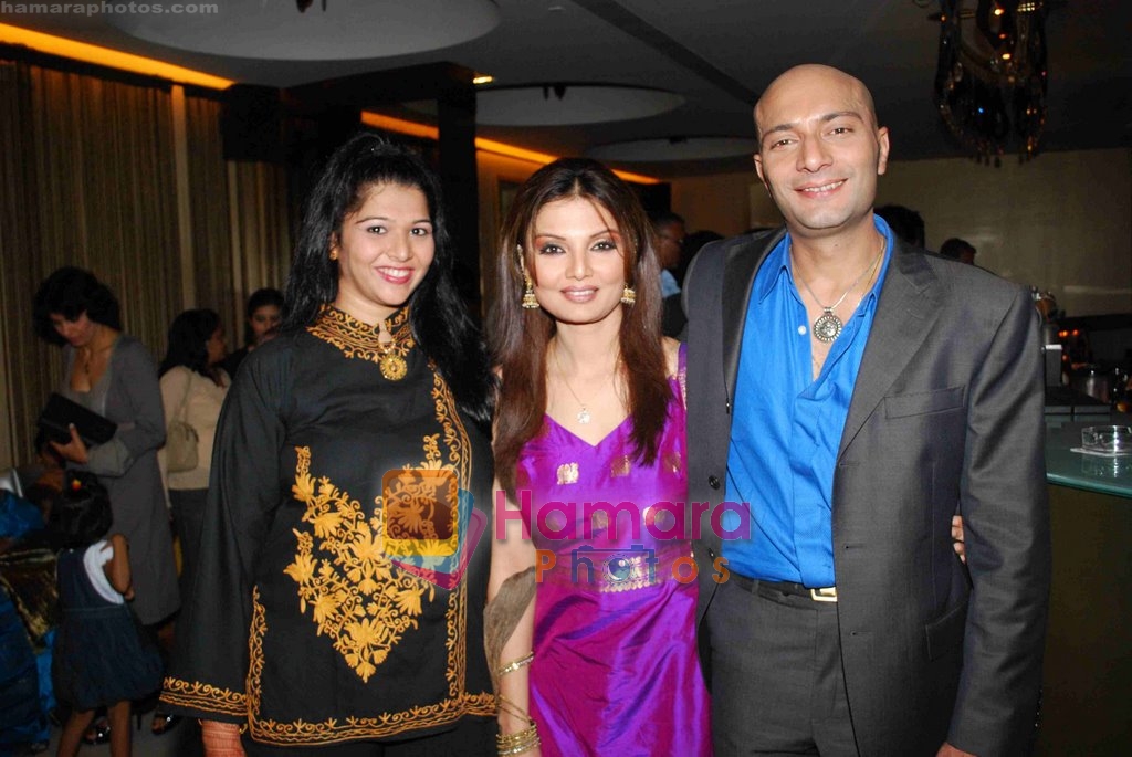 Deepshikha, Amit Behl at Amit Behl's brother wedding reception in Fun Republic on July 28th 2008