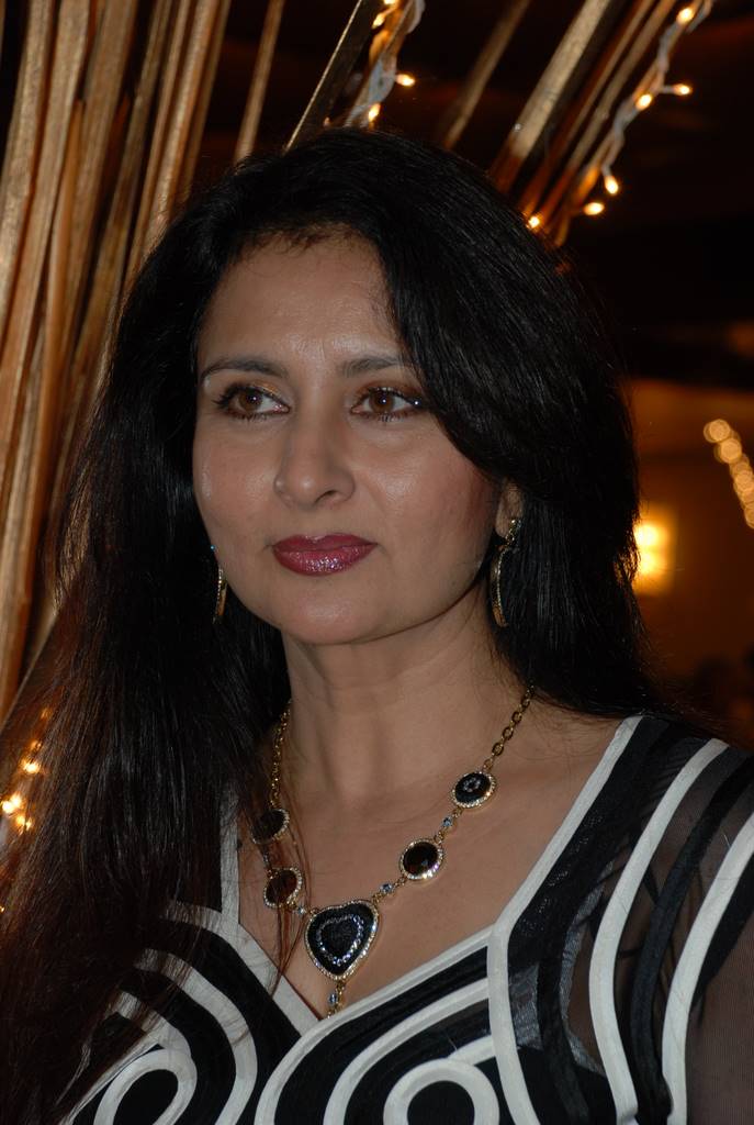 Poonam Dhillon at Anup Jalota's Birthday Bash in Sunville,Worli on July 29th 2008 