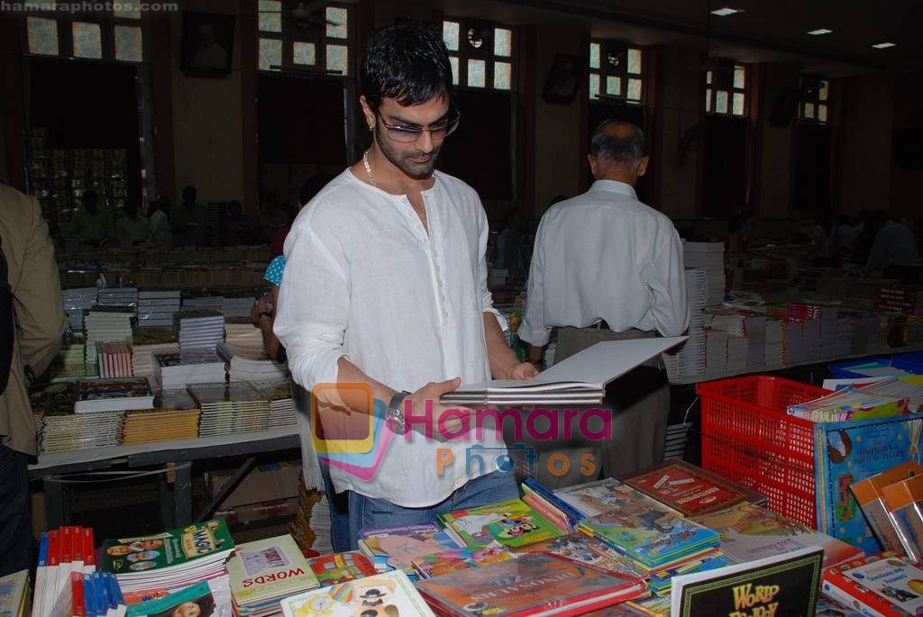 Ashmit Patel at the launch of book fair in Churchgate on July 31st 2008 