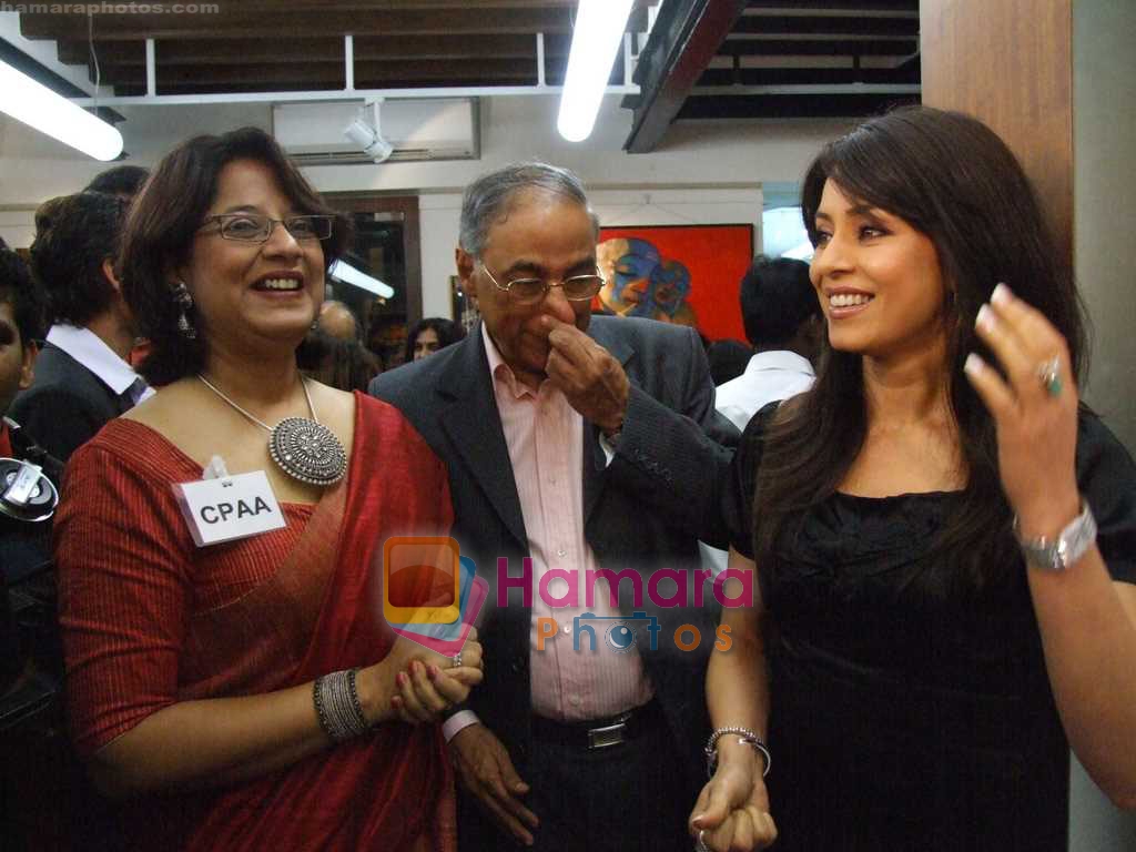 Mahima Chaudhry at Cancer Patient Aid Association art show in Cymroza, Breach Candy on August 2nd 2008 