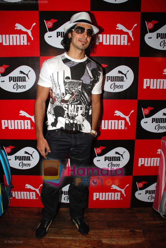 Dino Morea at the PUMA Golf Open in Hard Rock Caf�, Mumbai on August 17th 2008 
