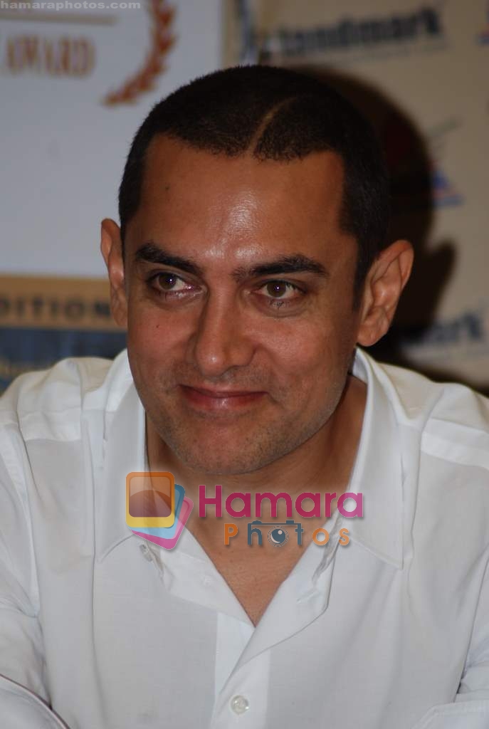 Aamir Khan at film Amu press meet in Landmark on August 9th 2008 