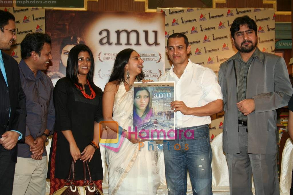 Aamir Khan, Konkana Sen Sharma at film Amu press meet in Landmark on August 9th 2008 
