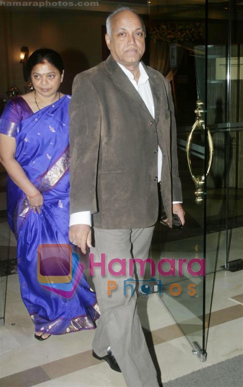 Manmohan Shetty at Subhash ghai's party for her wife Rehana's birthday at hotel J W Marriot on August 19th 2008 