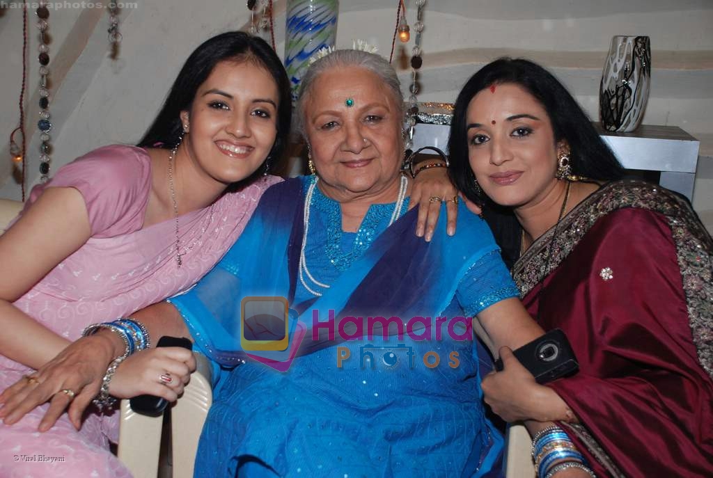 Arunima Sharma, Sudha Shivpuri on the sets of Tv serial Kasam Se in Klicj Nixon on August 22nd 2008 