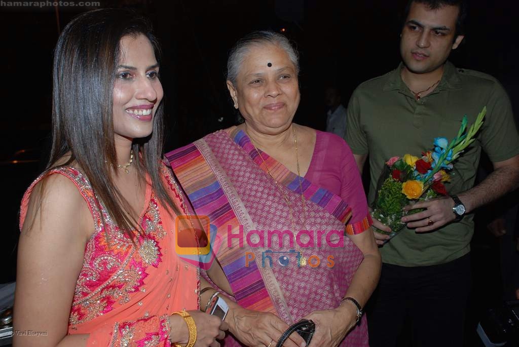 at Gorgeous Skin Care launch party in Magic, Worli on August 22nd 2008 