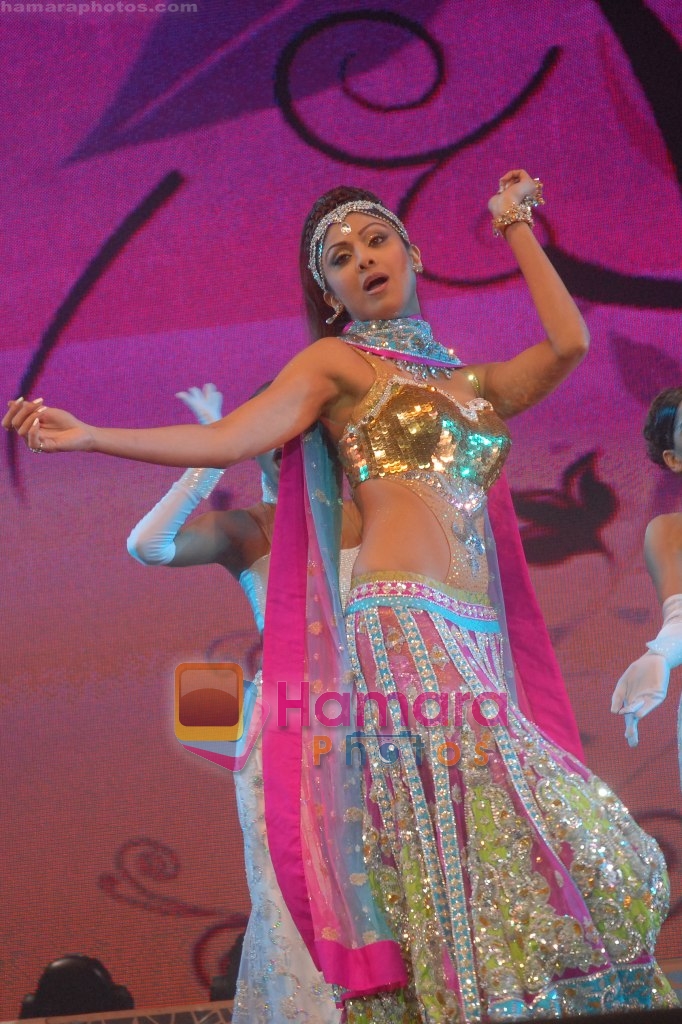 Shilpa Shetty at Unforgettable London Tour on August 25th 2008 