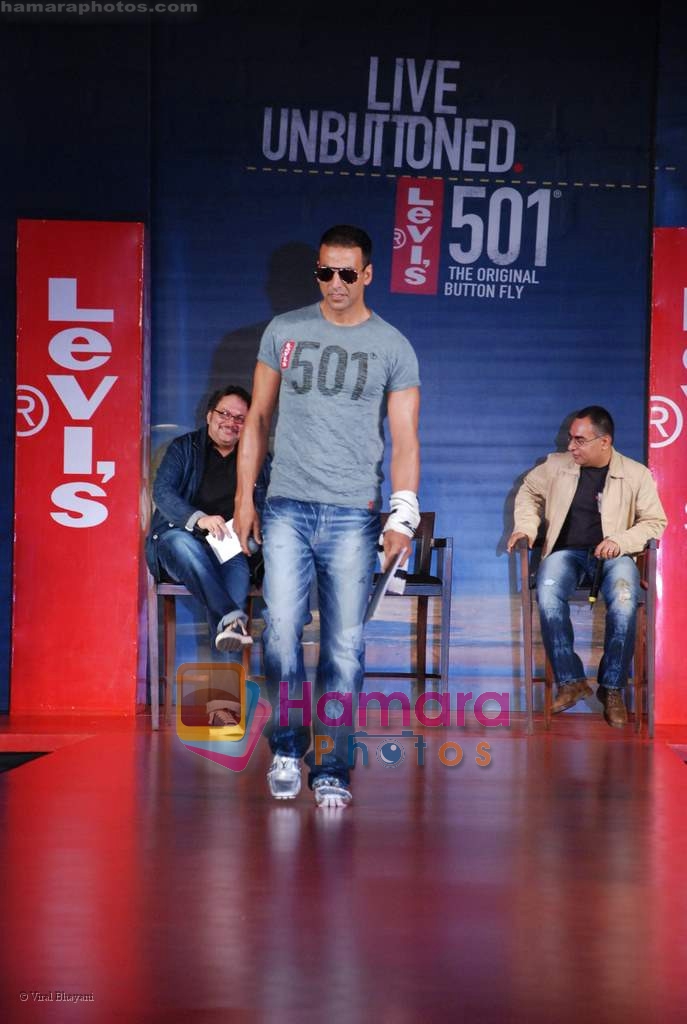 Akshay Kumar at the launch of Levi's 501 jeans in Mumbai on August 26th 2008 