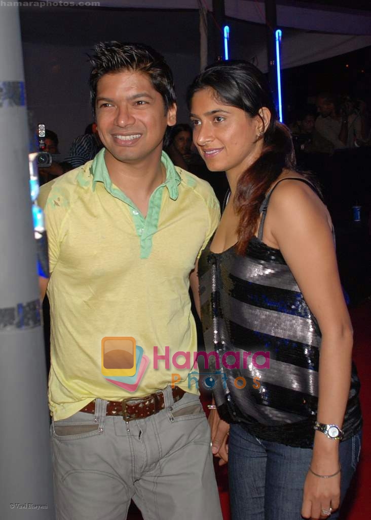 shaan with wife at Rock On Premiere in IMAX Wadala on 28th August 2008