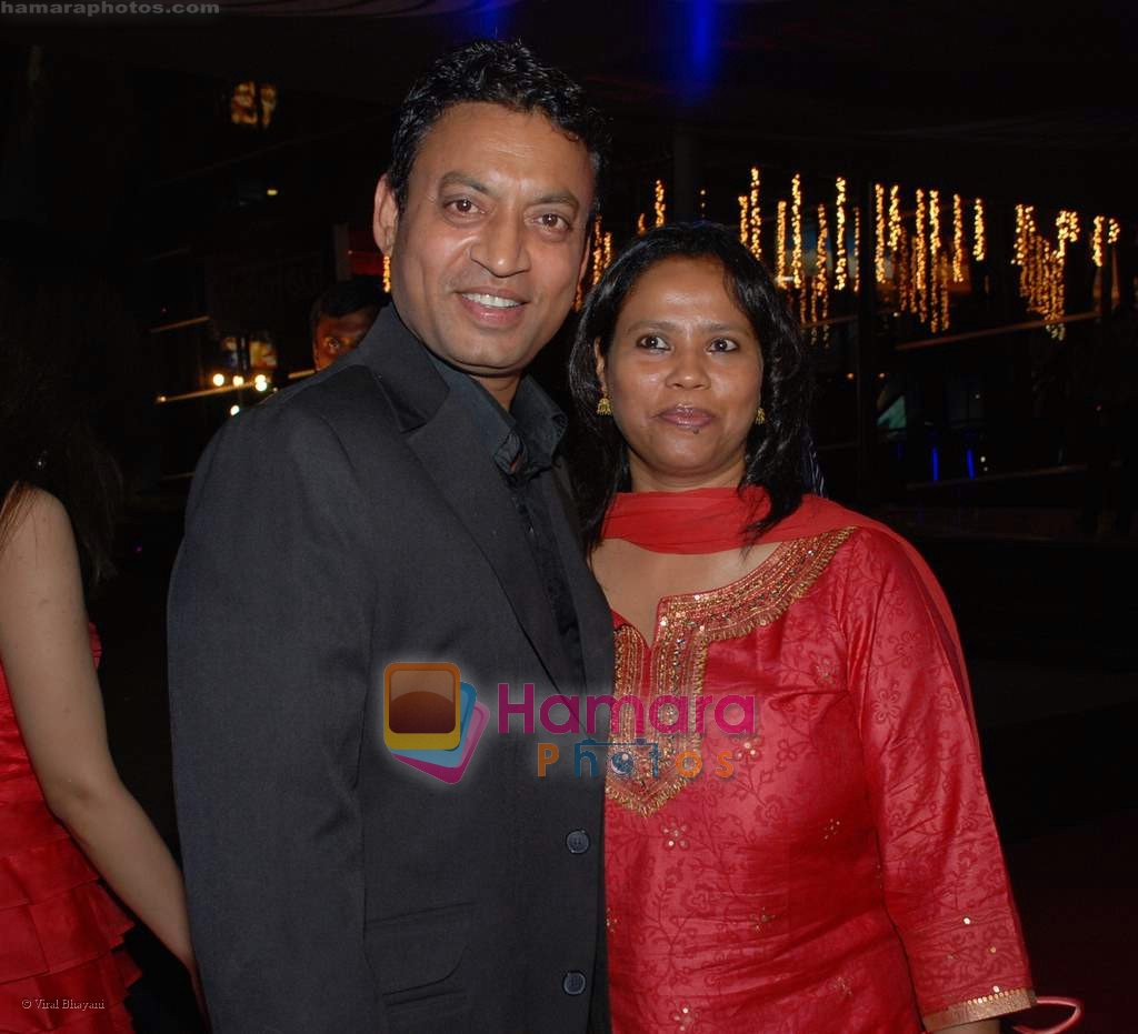 irfan khan with wife at Rock On Premiere in IMAX Wadala on 28th August 2008