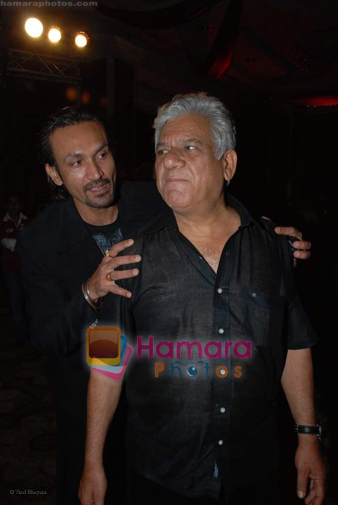 Om Puri at Singh is Kinng Success Bash in Taj Land's End on 11th August 2008 