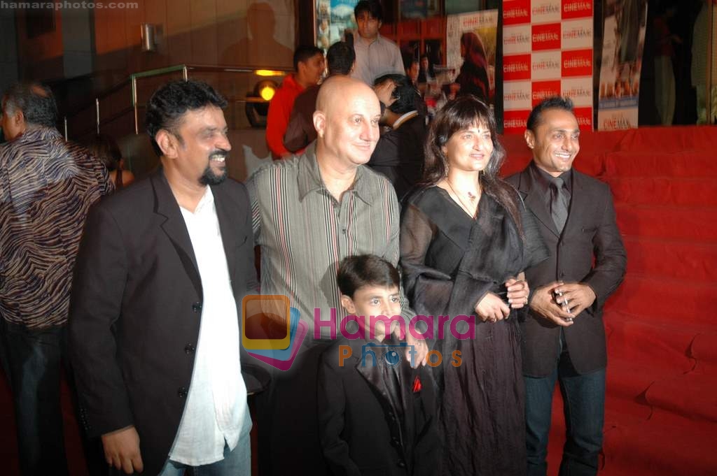 Rahul Bose, Anupam Kher, Sarika, Purav Bhandare, Santosh Sivan at Tahaan premiere in Cinemax on 2nd September 2008 