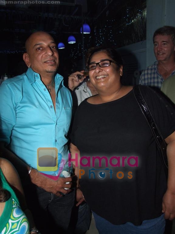 salim asgarally with vinta nanda at Soda launch Party in 7 Bungalows on 3rd September 2008 