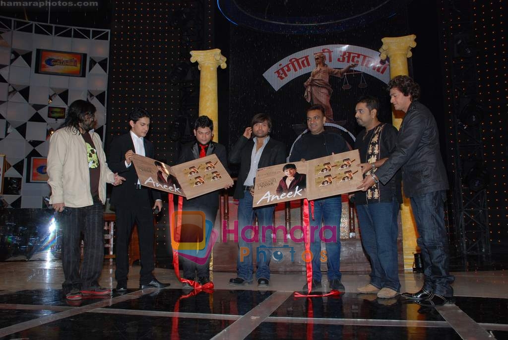 Pritam Chakraborty, Aditya Narayan, Aneek Dhar, Himesh Reshammiya, Anant Mahadevan, Aadesh Shrivastav at Aneek's album Khwaishein in Famous Studio on 8th September 2008 