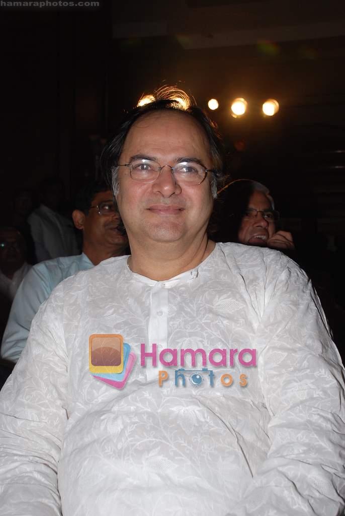 Farooq Shaikh at Indian Idol Press Meet on 11th September 2008 