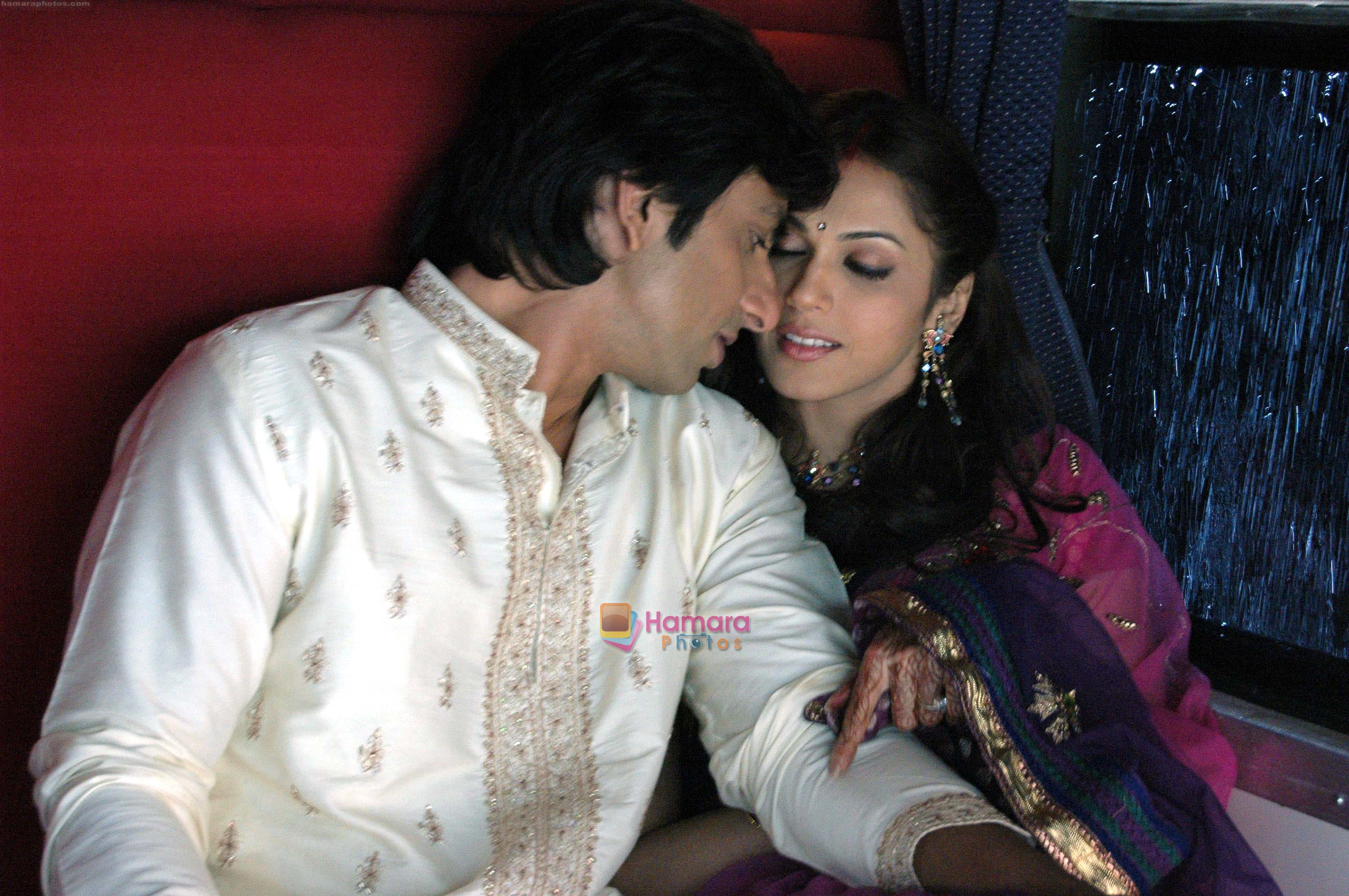 Sonu Sood, Isha Koppikar in the Sills Movie Ek Vivaah Aisa Bhi 