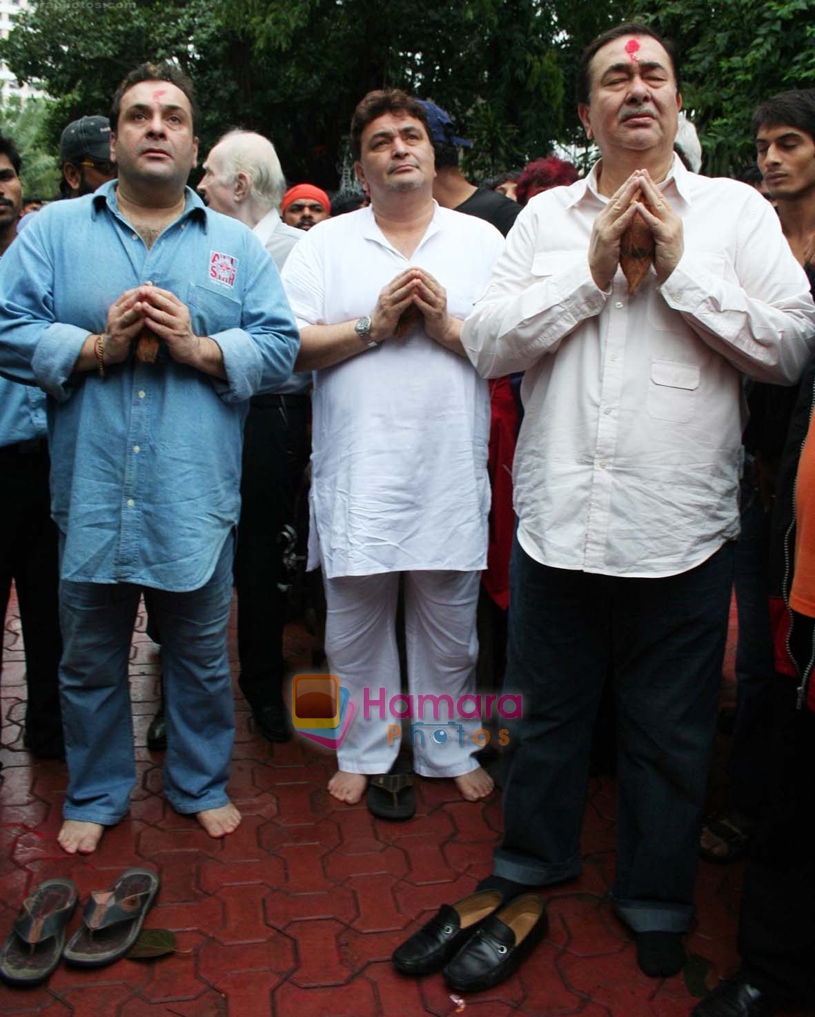  Rajiv Kapoor, Rishi Kapoor, Randhir Kapoor at the Ganpati Celebrationt in RK studios, Chembur on 14th September 2008  