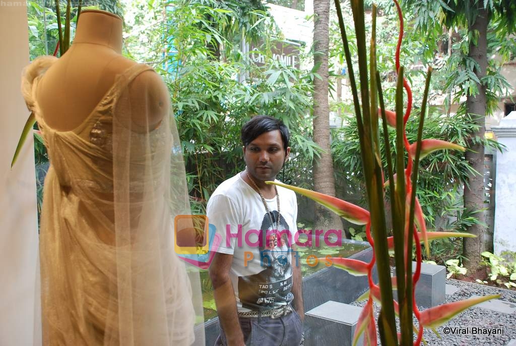 at the Showcase of Gaurav Gupta's Collection for Chamomile in Khar Store on 12th September 2008 