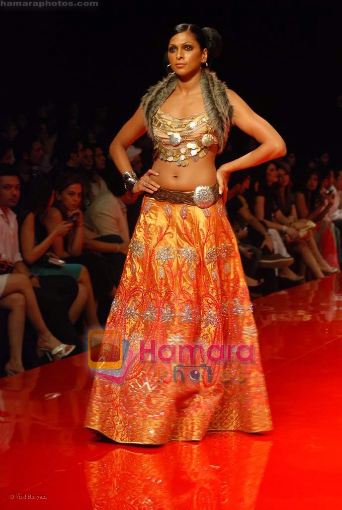 at JJ Valaya Fall Winter collection of 2008-2009 at HDIL Couture Week on 17th September 2008 