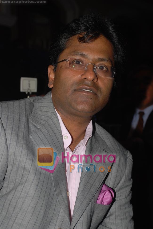 at CNBC Consumer Awards in ITC Grand Central Sheraton on 26th September 2008 