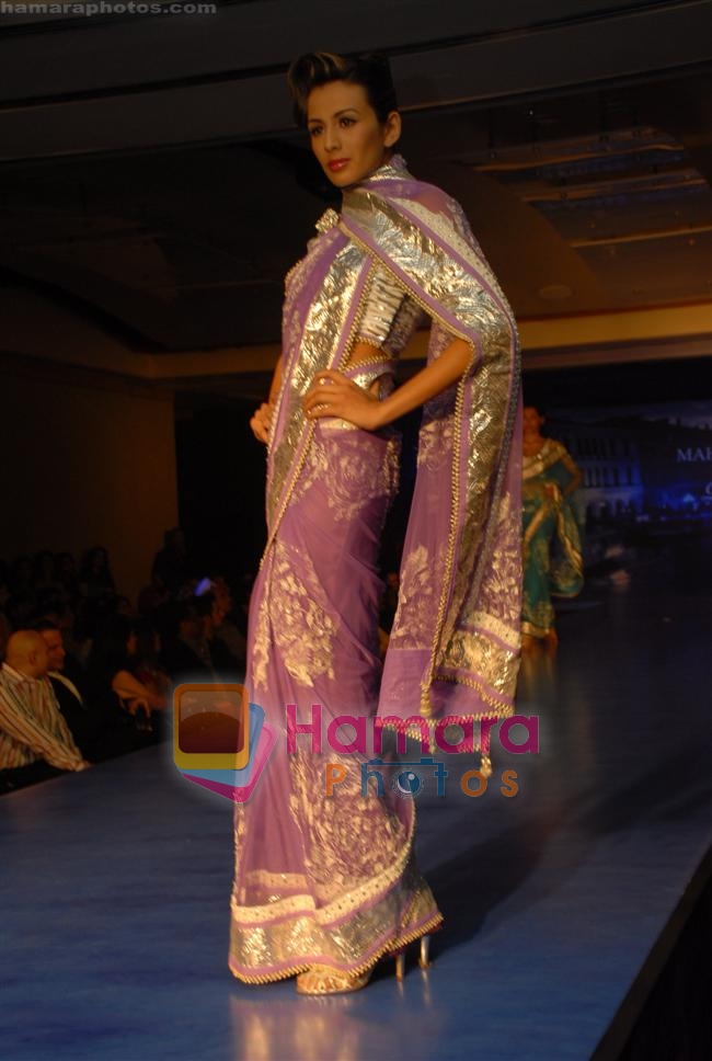 Pia Trivedi at the unveiling of Maheka Mirpuris collection Passione in Hotel Taj President on 3rd october 2008 
