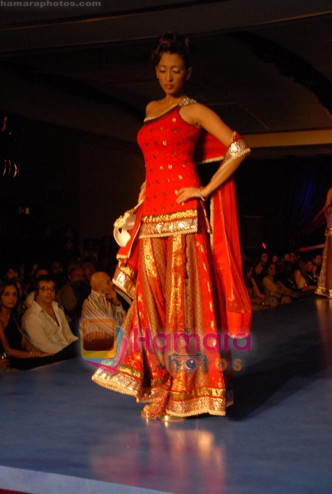 at the unveiling of Maheka Mirpuris collection Passione in Hotel Taj President on 3rd october 2008 