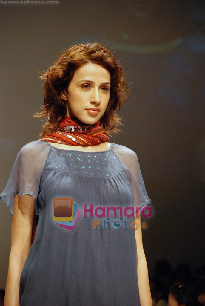 Model walk the ramp for Ashmita Marva, Ruchi Mehta, Sudhir and Tapas Show at Lakme Fashion Week on 20th October 2008 