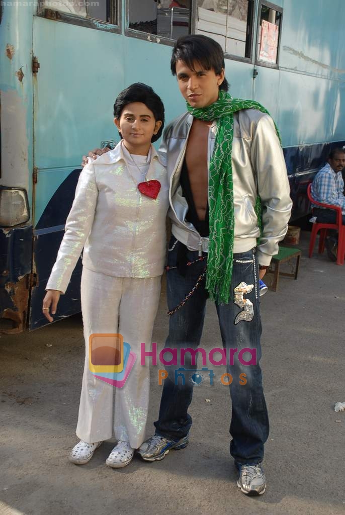 Abhijeet Sawant, Shilpa Sawant at the promotion of EMI film on the sets of Nach Baliye in Film City on 3rd November 2008 