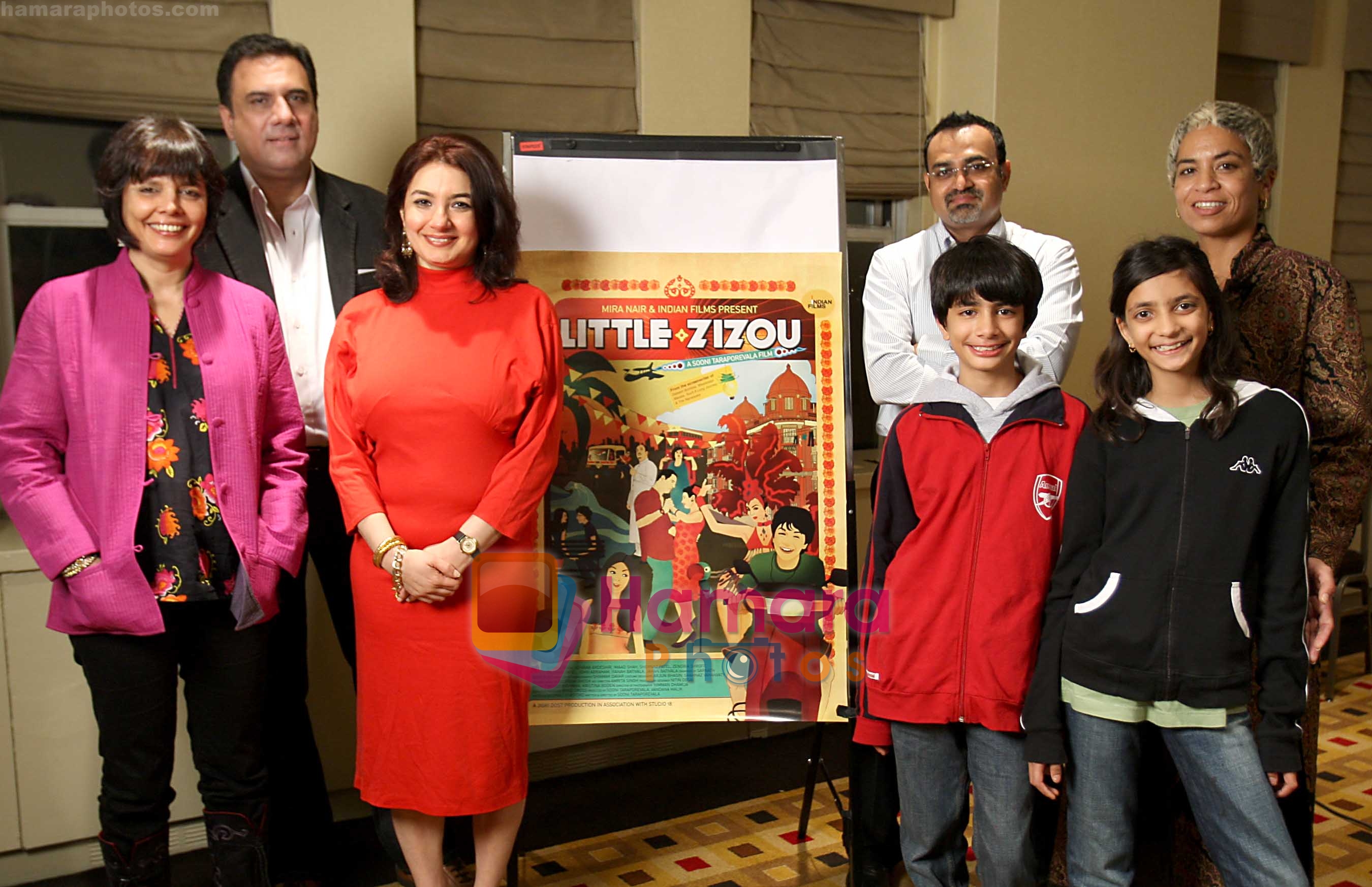 Sooni Taraporevala, Boman Irani, Mira Nair at the Press conference of Little Zizou on 11th November 2008