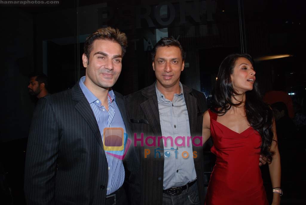 Arbaaz Khan, Madhur Bhandarkar, Malaika Arora Khan at Fashion success party in Vie Lounge on 14th November 2008 