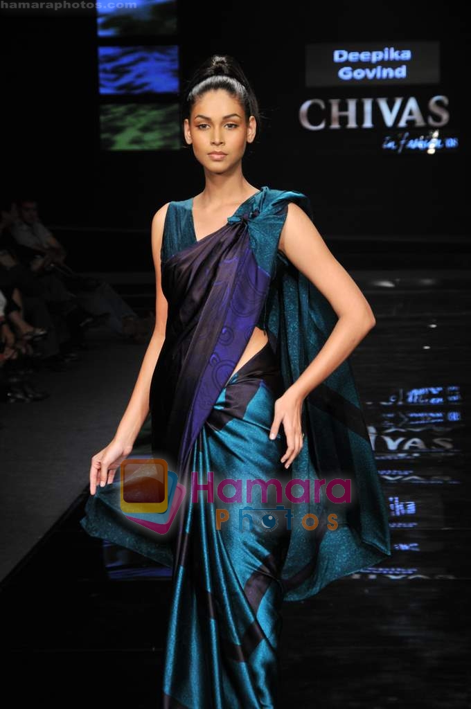 Model wallk the ramp for Deepika Govind at Chivas Fashion tour in Delhi on 19th November 2008