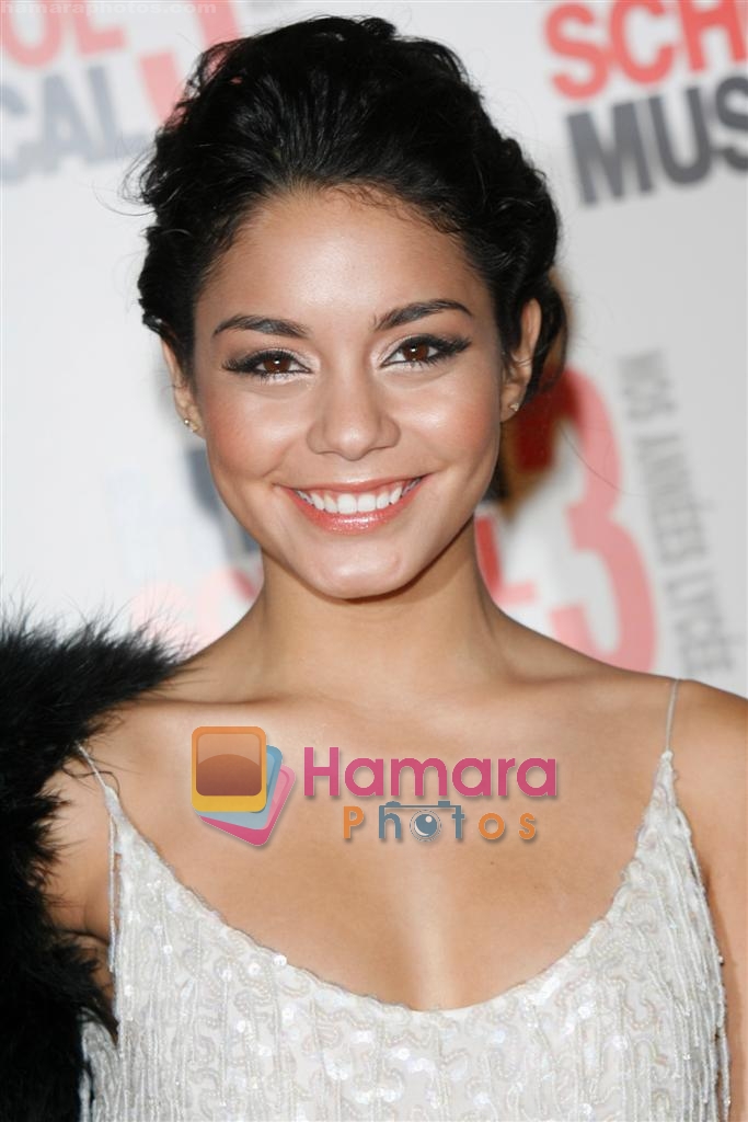 Vanessa Hudgens at the High School musical 3 premiere in Paris on 20th November 2008