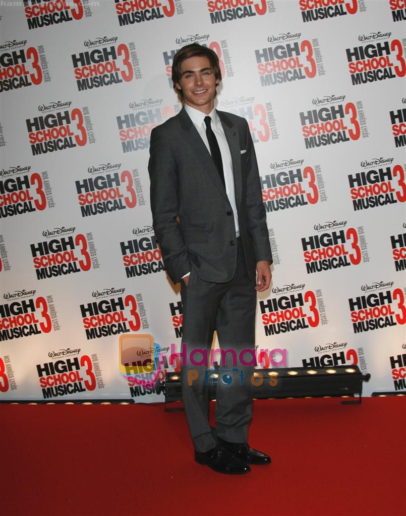 Zac Efron at the High School musical 3 premiere in Paris on 20th November 2008