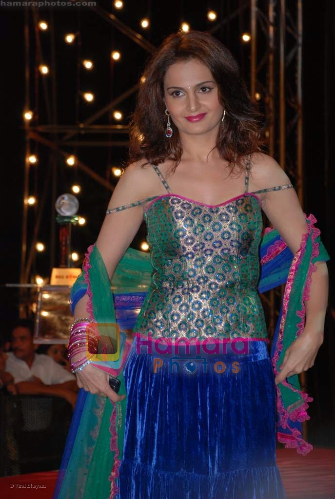 Monica Bedi at the Grand Finale of Bigg Boss 2 on 22nd November 2008