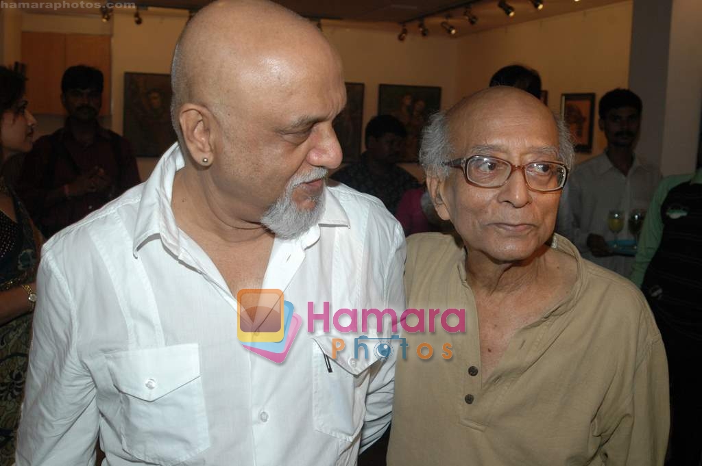 Pritish Nandi with Chiru Chakravarty at Art exhibition on 24th November 2008
