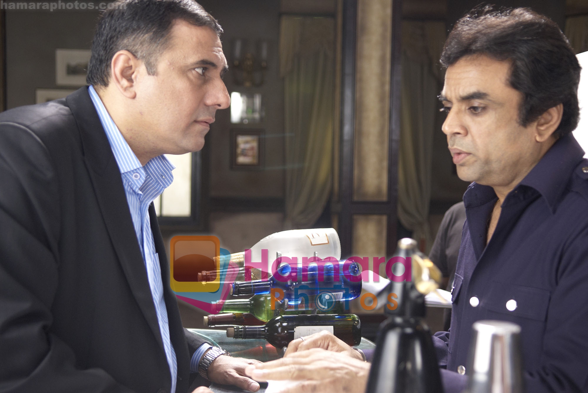 Boman Iraani and Paresh Rawal in the still from movie Maharathi