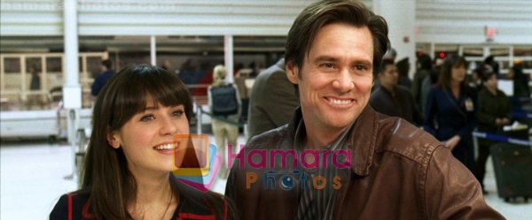 Jim Carrey, Zooey Deschanel  in still from the movie Yes Man